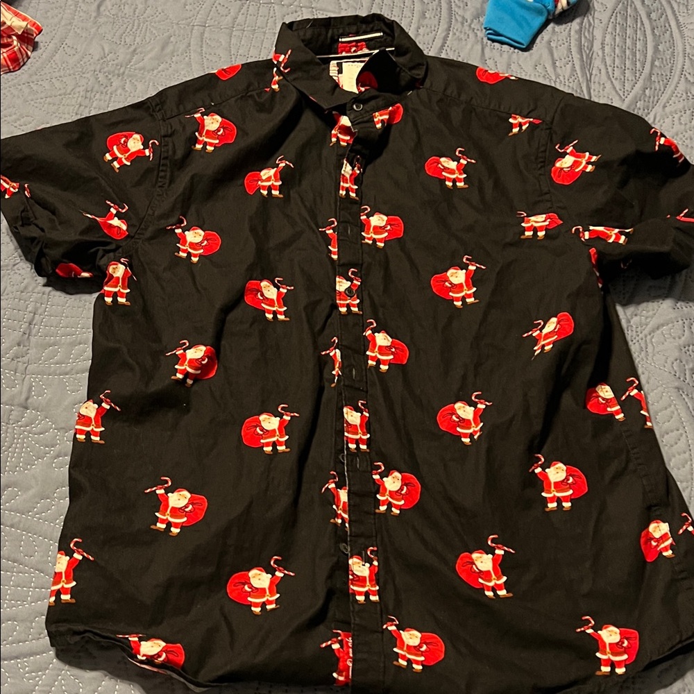 Denim & Flower Christmas holiday Shirt Santa dress button down L large men’s